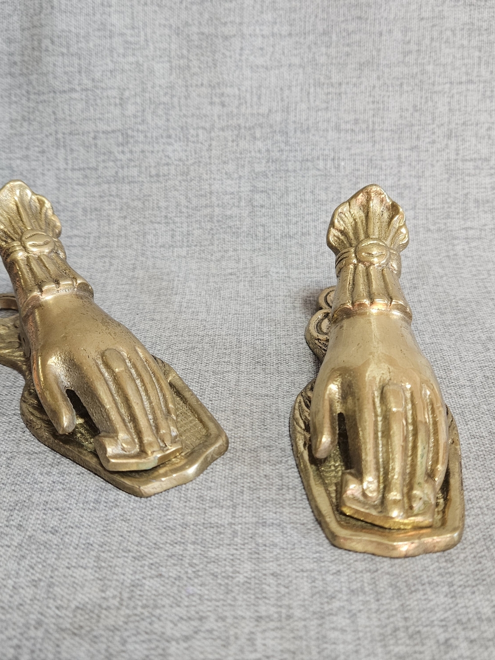 Vintage Gold Tone Victorian Hand Hanging Or Desktop Paper Clip Accent Decor